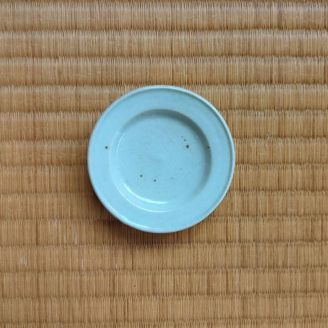 白磁皿 木箱付き 直径約10cm　骨董品　李朝初期　白磁　折縁　皿