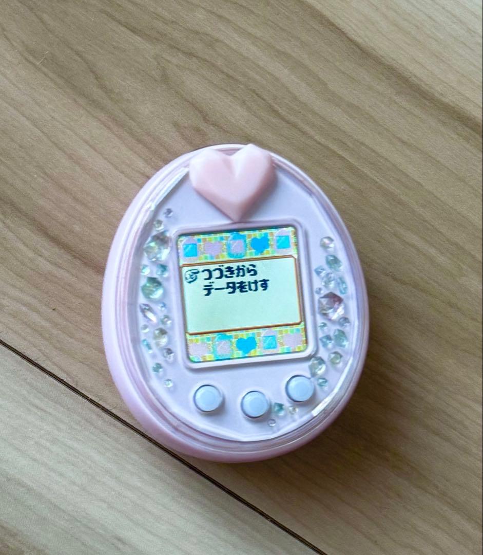 美品　たまごっち　ピース　ピンク