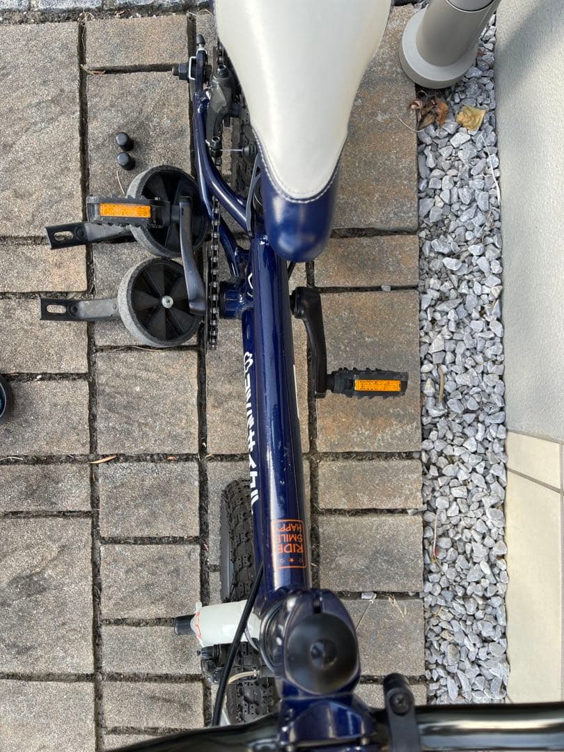 ヨツバサイクル 幼児用自転車 補助輪付き　12サイズ　手渡し1.4万円