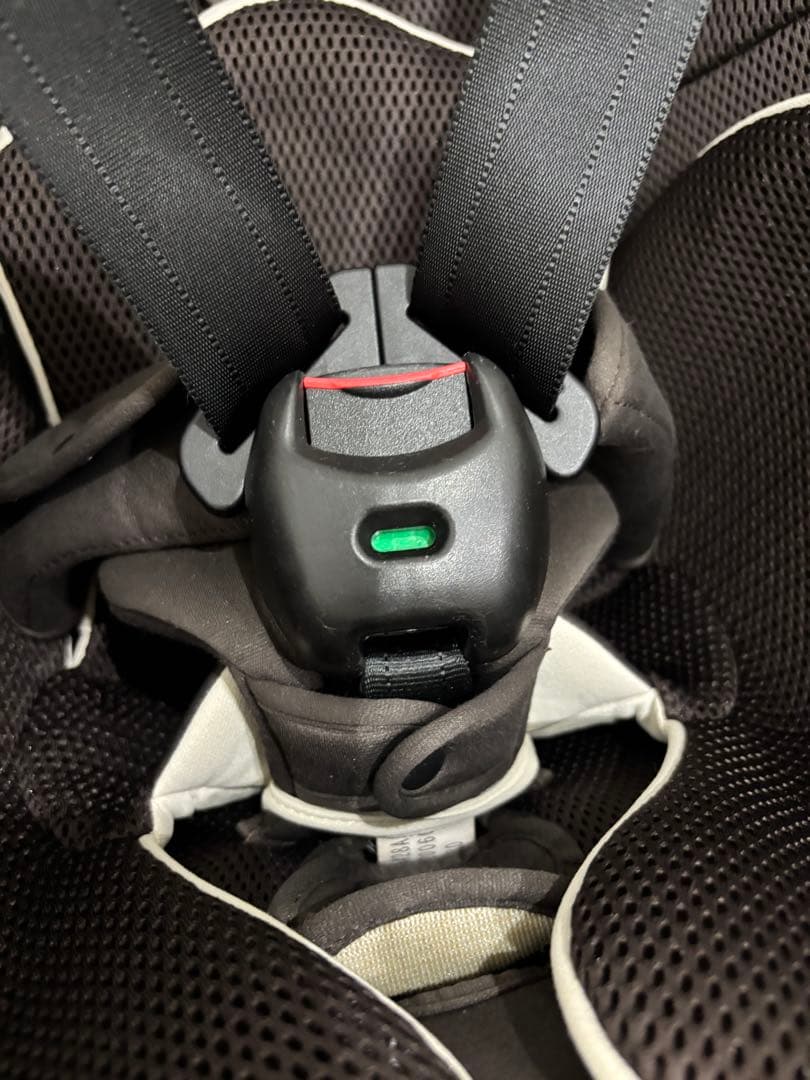 【美品】エールベベ クルット6i グランス ISOFIX BF951