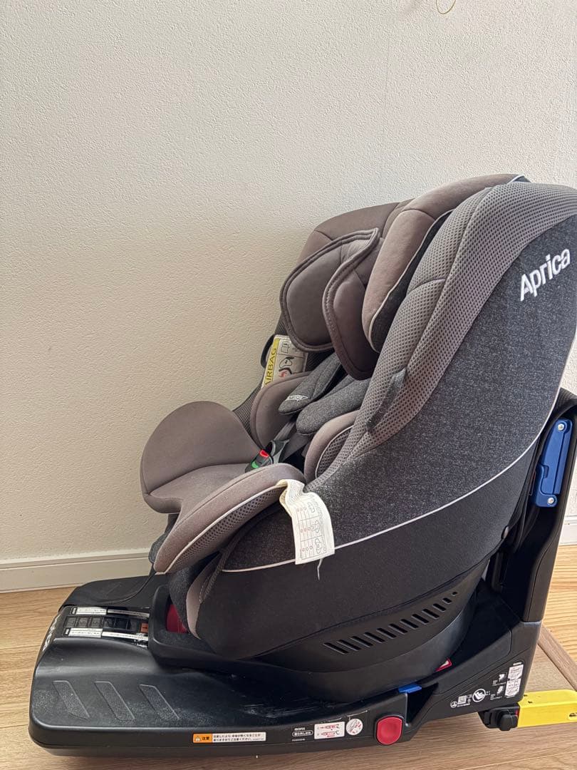 Aprica クルリラ　プレミアム　ISOFIX シートベルト