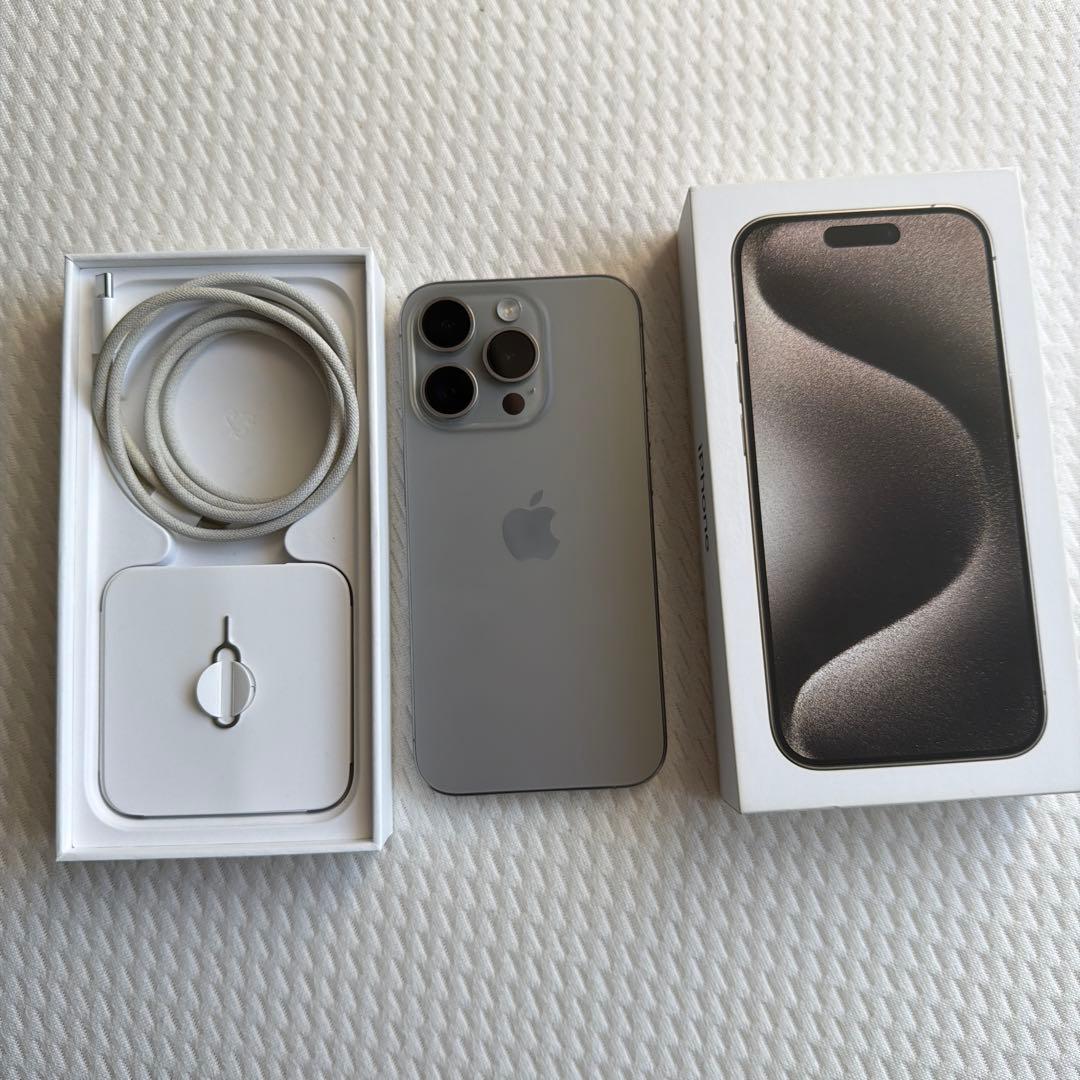 iPhone 15 Pro 256 GBシャッター音無し 海外版