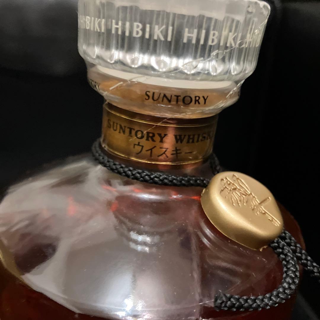 サントリー　響17年　ゴールドカートン