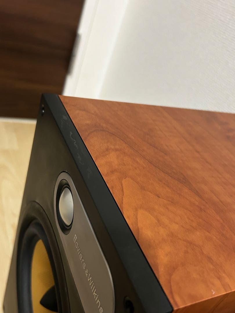 Bowers & Wilkins 685スピーカーペア