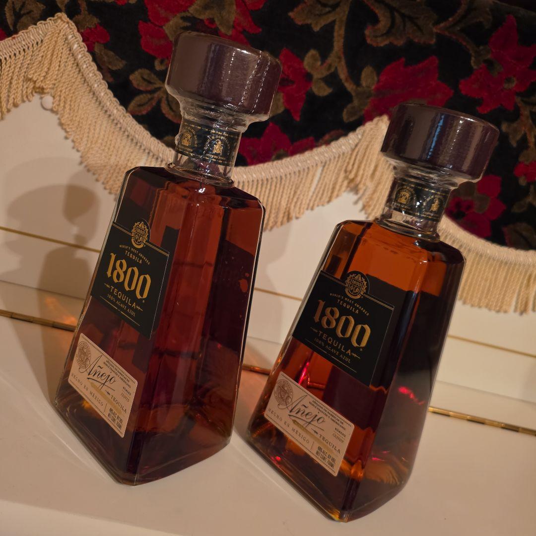 [ 今 現在大変入手困難 ] クエルボ 1800 テキーラ アネホ <2本> !