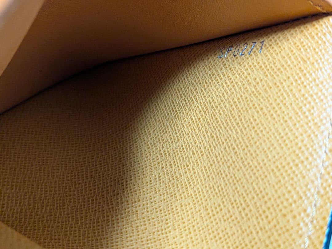 LOUIS VUITTON ポルトフォイユヴィクトリーヌエピレザー最終値下げ‼️