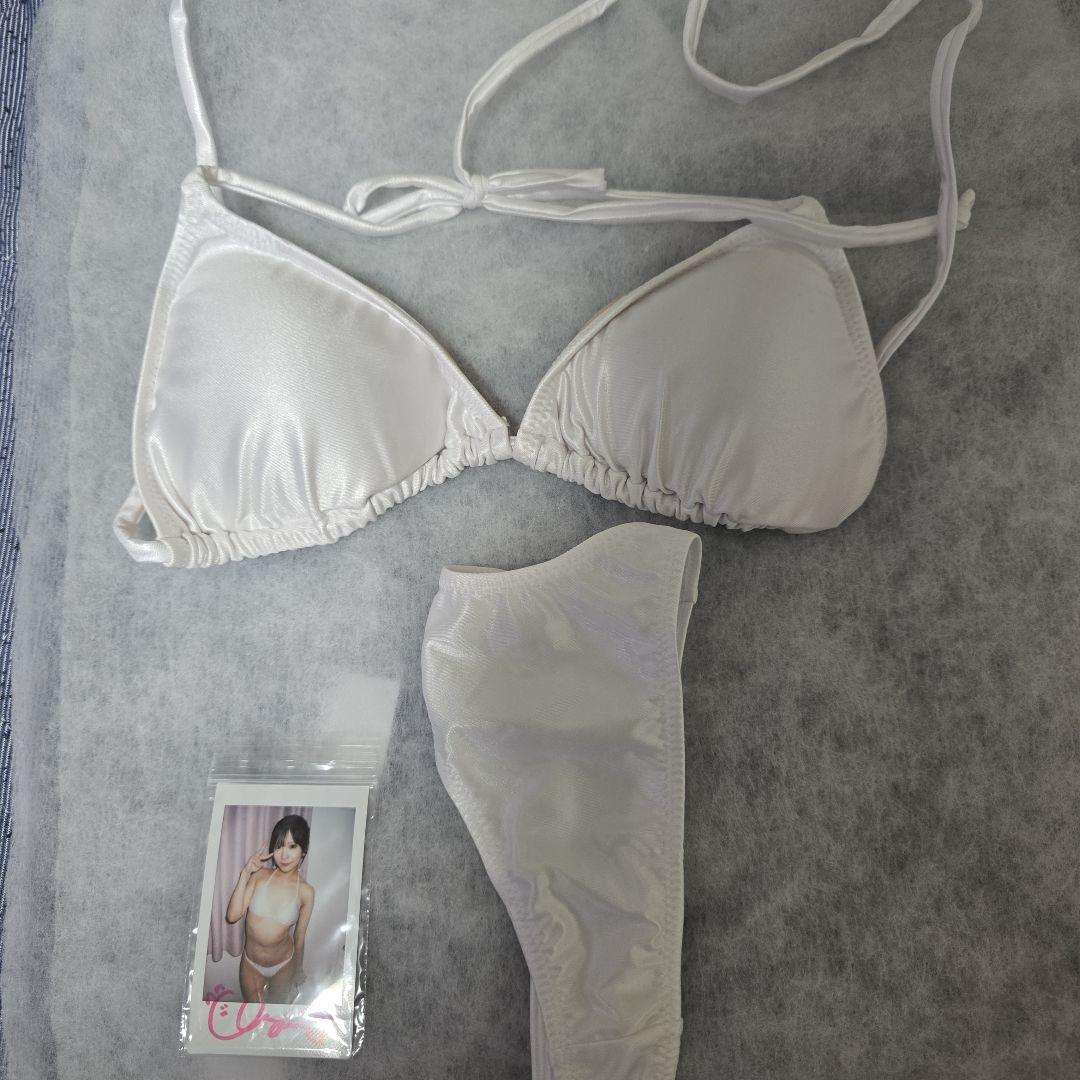 小那海あやさんが着用したホワイト三角ビキニと直筆サインチェキセット