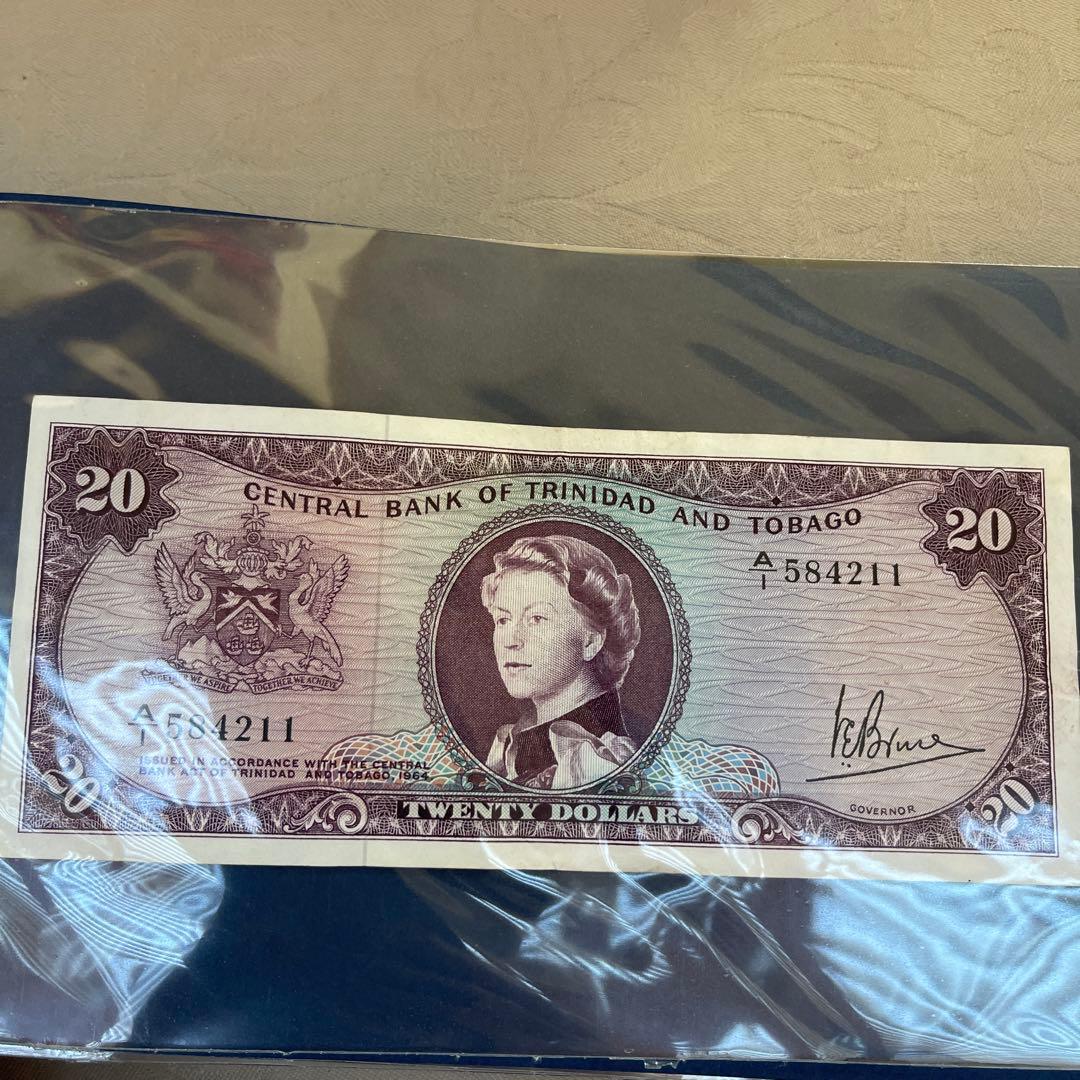 【セットで】特筆すべきはトリニダード・トバゴの旧紙幣です