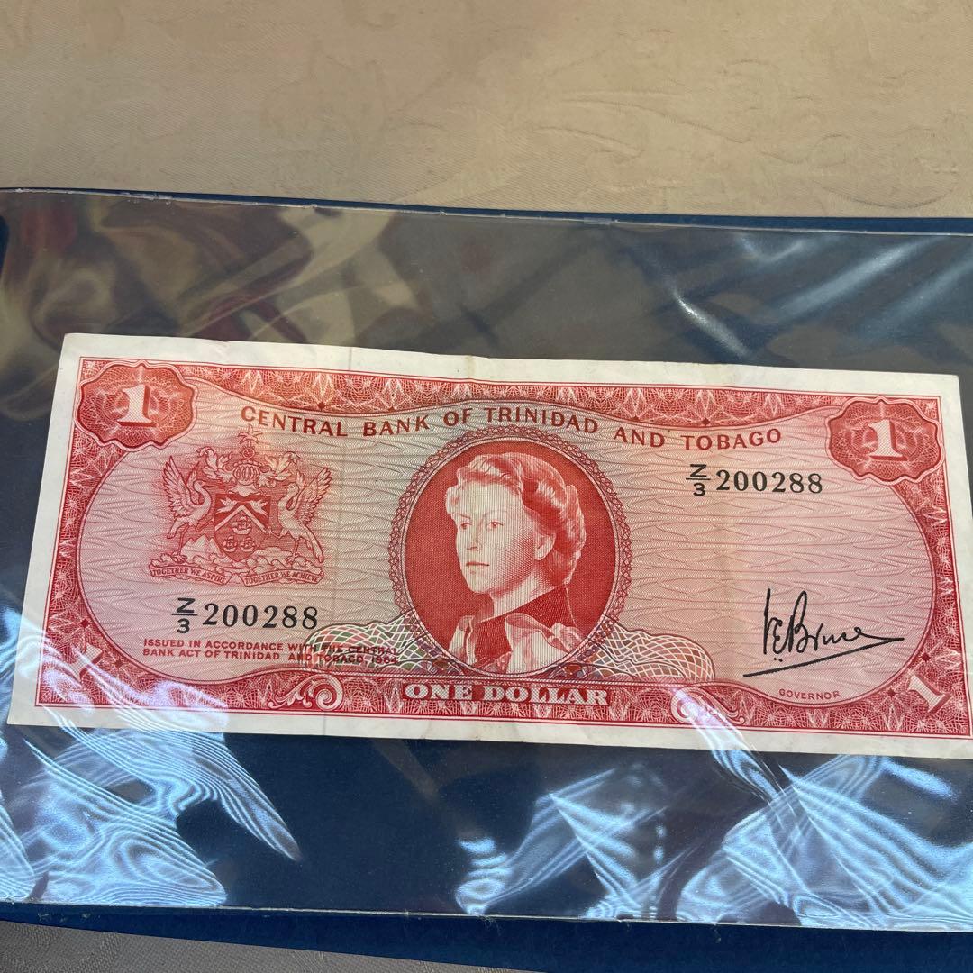 【セットで】特筆すべきはトリニダード・トバゴの旧紙幣です