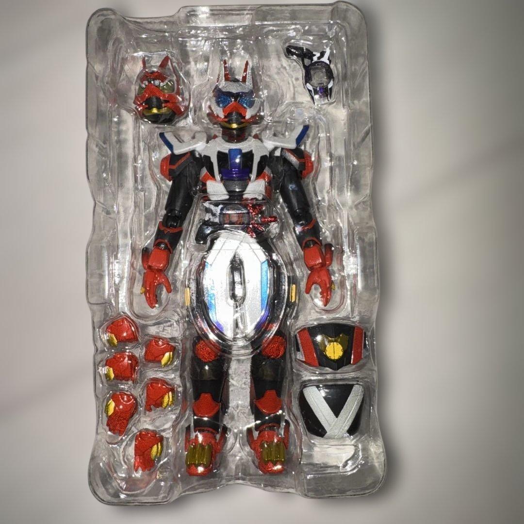 SHFiguarts 仮面ライダーギーツレーザーブーストフォーム