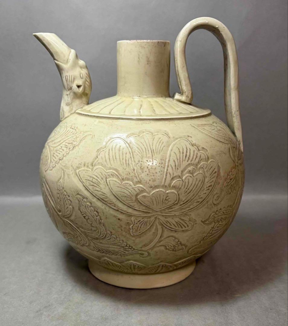 中国 定窯写　草花図水注　f2251108