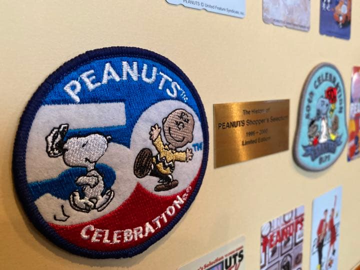 ピーナッツ50周年記念／スヌーピーテレカ&記念ワッペン額装セット【ガラス無し】