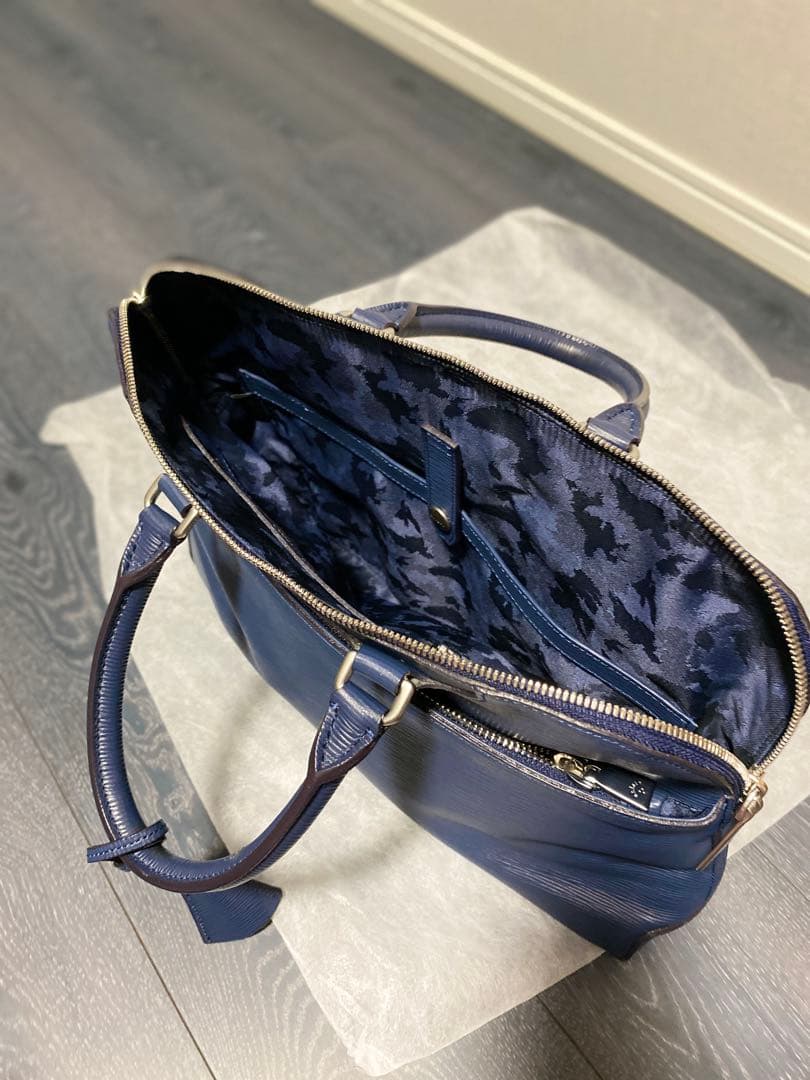 アニアリ　aniary ネイビー レザー ビジネスバッグ　美品　キレイ