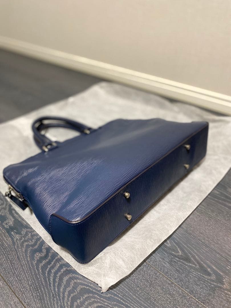 アニアリ　aniary ネイビー レザー ビジネスバッグ　美品　キレイ