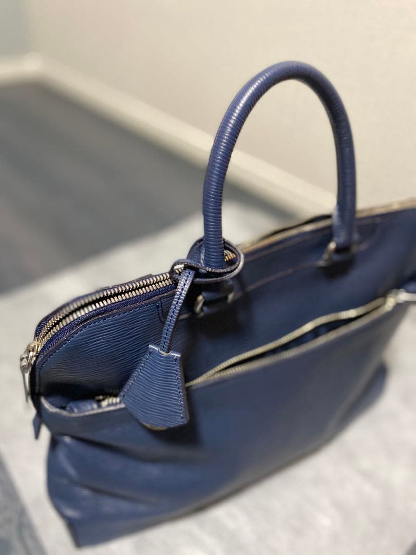 アニアリ　aniary ネイビー レザー ビジネスバッグ　美品　キレイ