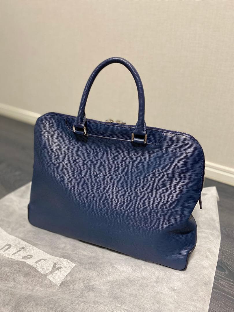 アニアリ　aniary ネイビー レザー ビジネスバッグ　美品　キレイ