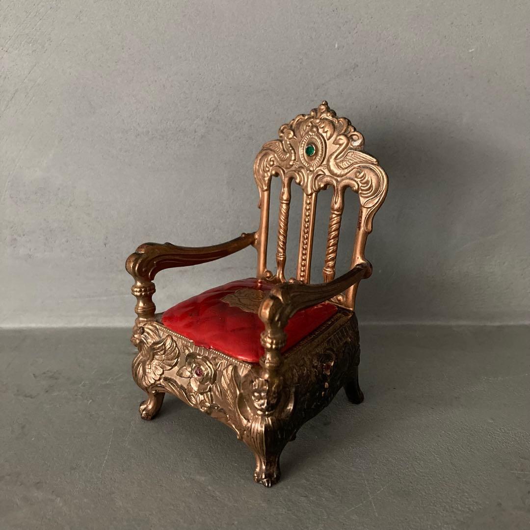 ヴィンテージ ミニチュア 玉座 装飾チェア 灰皿？ アンティーク雑貨