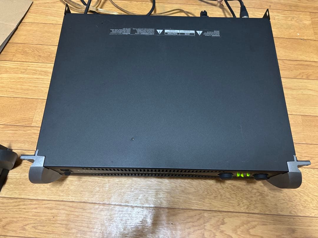 QSC PLX2402 パワーアンプ