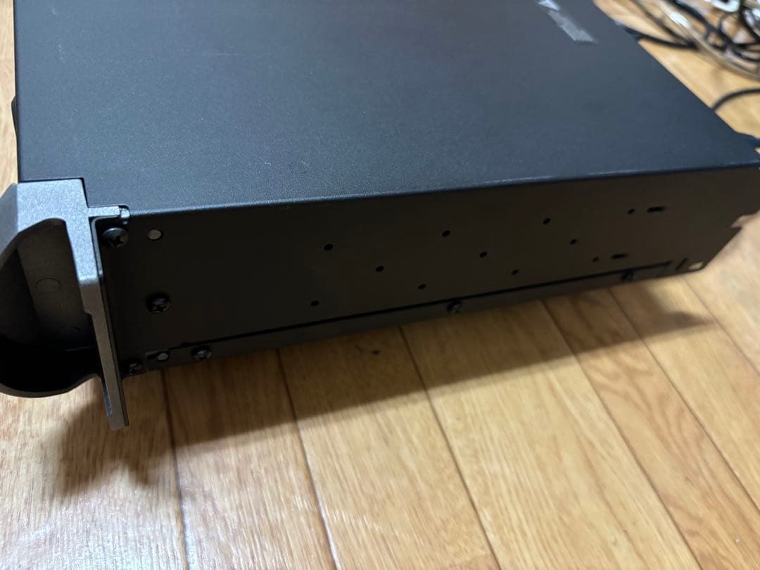 QSC PLX2402 パワーアンプ