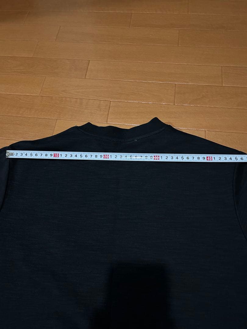 MONCLER ブラック Tシャツ
