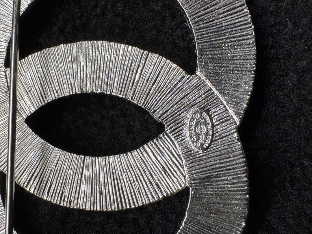 CHANEL ココマーク ブローチ ラインストーン バゲットストーン シルバー