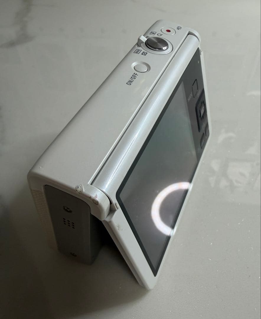 デジタルカメラ CASIO EXILIM EX-ZR70