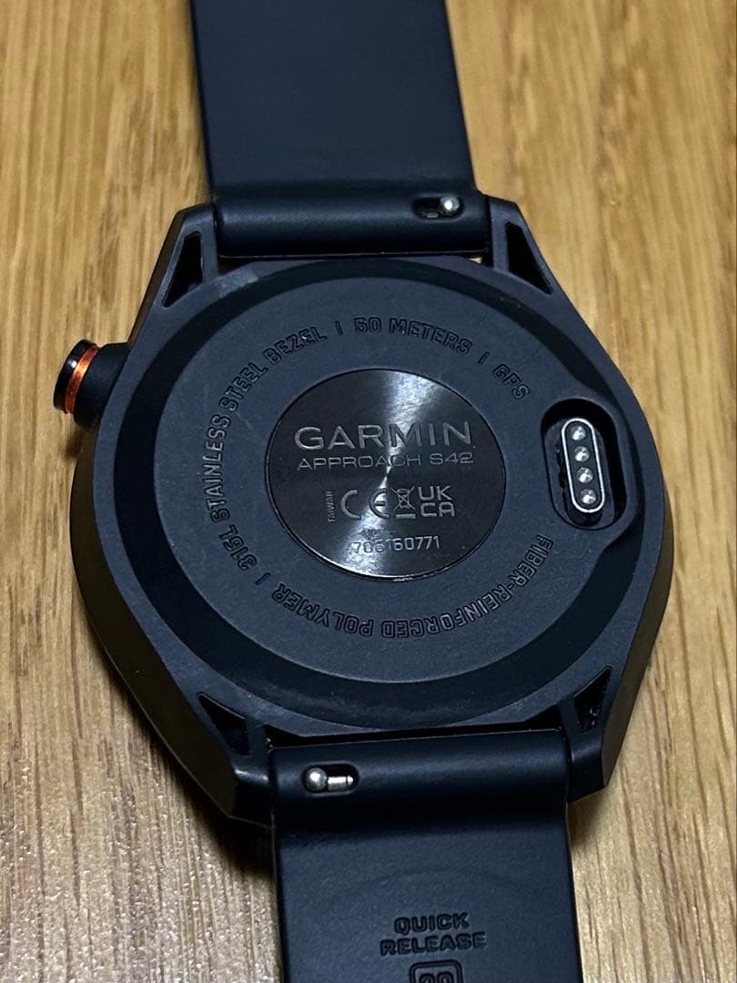 定価　37800円　GARMIN GPSナビ ブラック　Approach S42