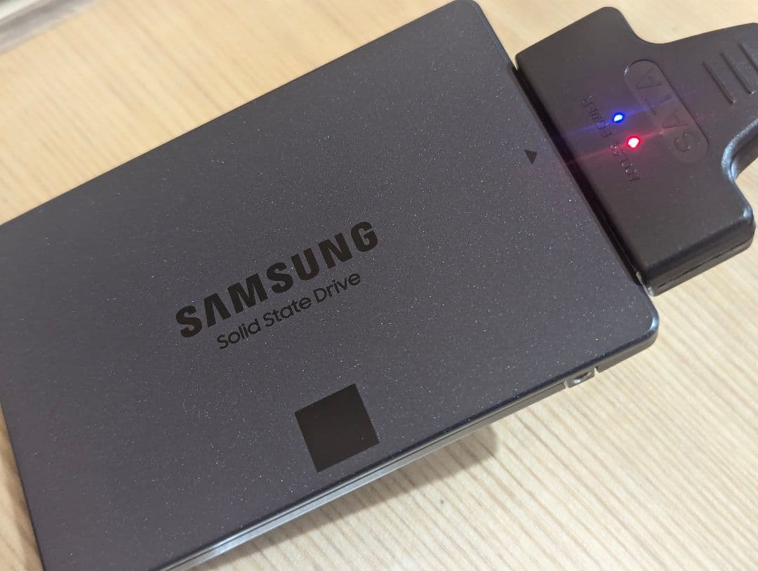 外付けハードディスク・ドライブ Samsung 860 EVO 1TB SSD