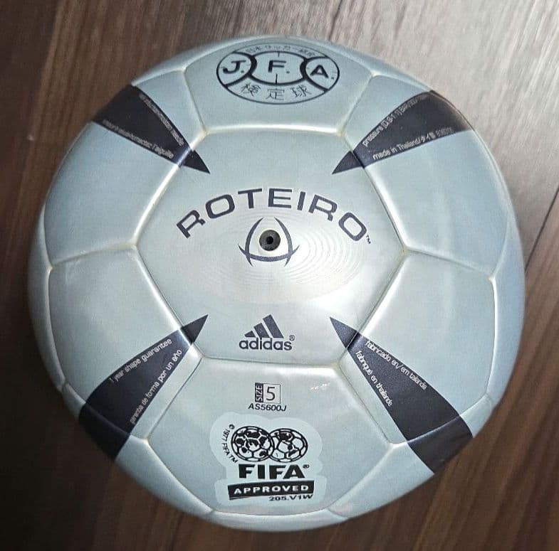 adidas Roteiro 公式検定球　サッカー 名波智広　直筆サイン入り