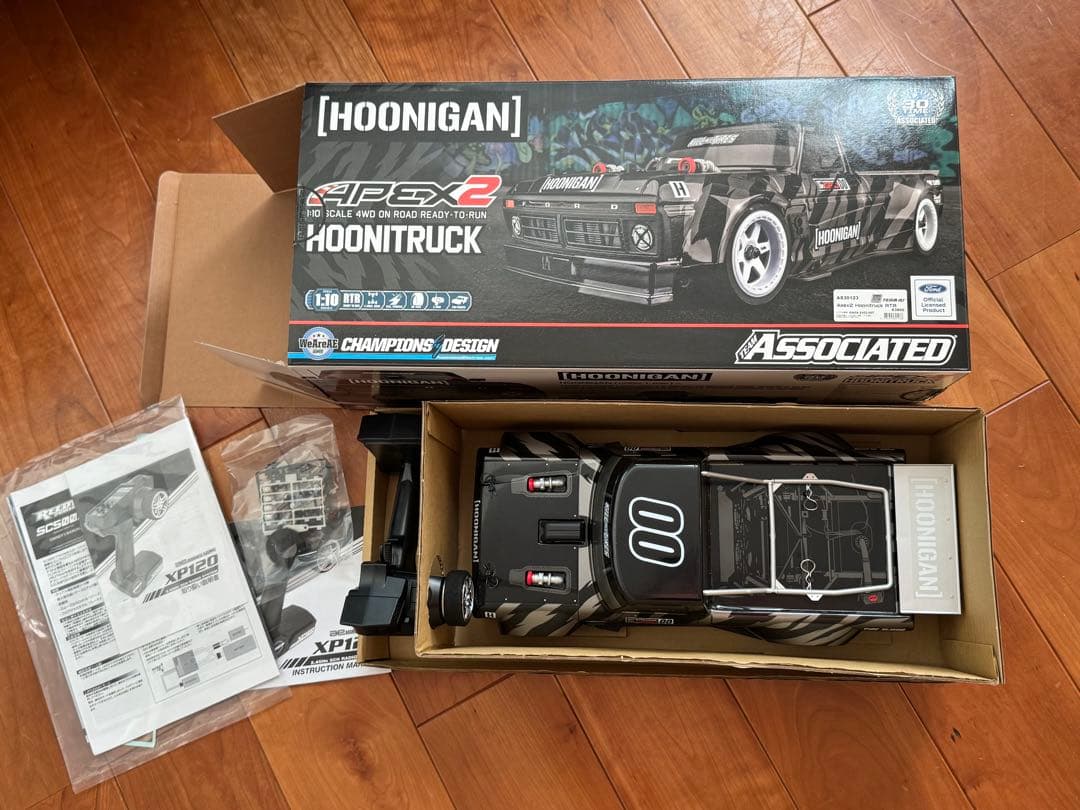 1/10 アソシエイテッド Apex2 Hoonitruck RTR