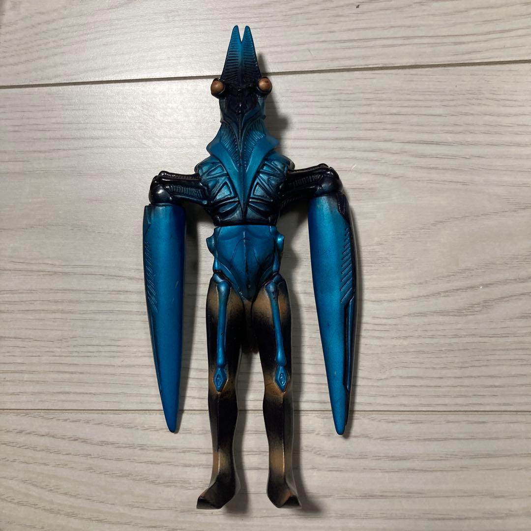 バルタン星人　ソフビ　サンプル？中国バンダイ？