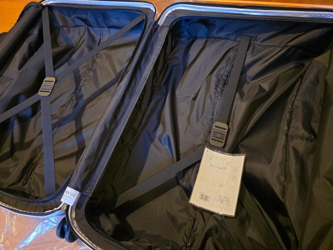 サムソナイト Samsonite INOVA　イノヴァ　スピナー75