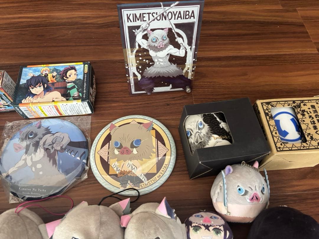 鬼滅の刃　嘴平伊之助　グッズ 120点以上　まとめ売り