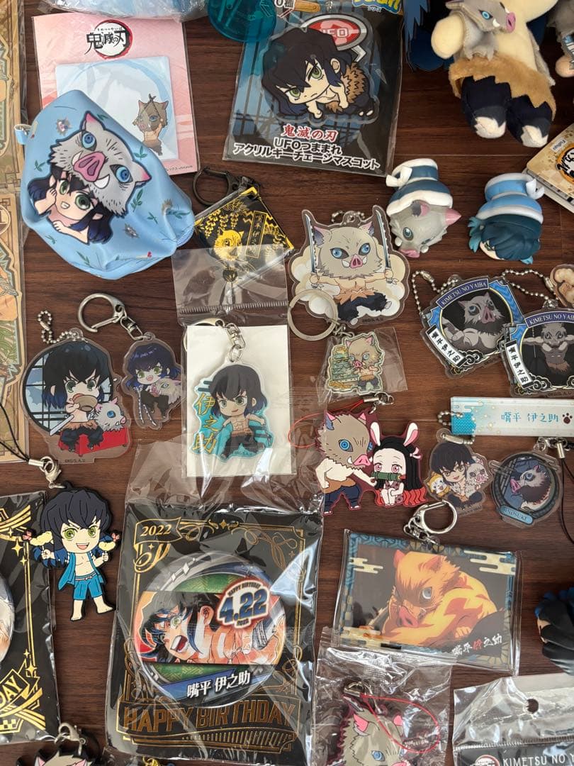 鬼滅の刃　嘴平伊之助　グッズ 120点以上　まとめ売り