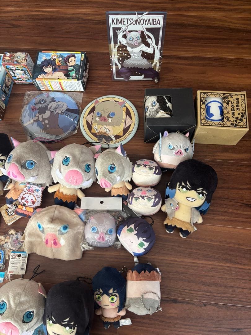 鬼滅の刃　嘴平伊之助　グッズ 120点以上　まとめ売り