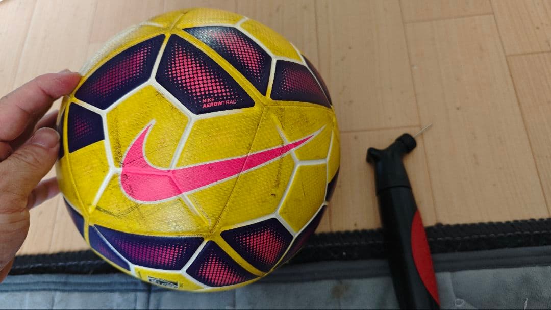 サッカーボール　NIKE Ordem プレミアリーグ 公式試合球 5