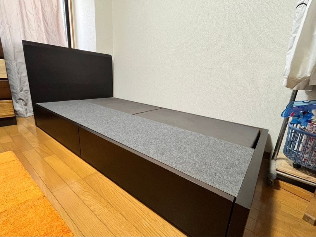 シモンズ　ベットフレーム　引き出し付き(静岡県三島市引き取り値下げ)