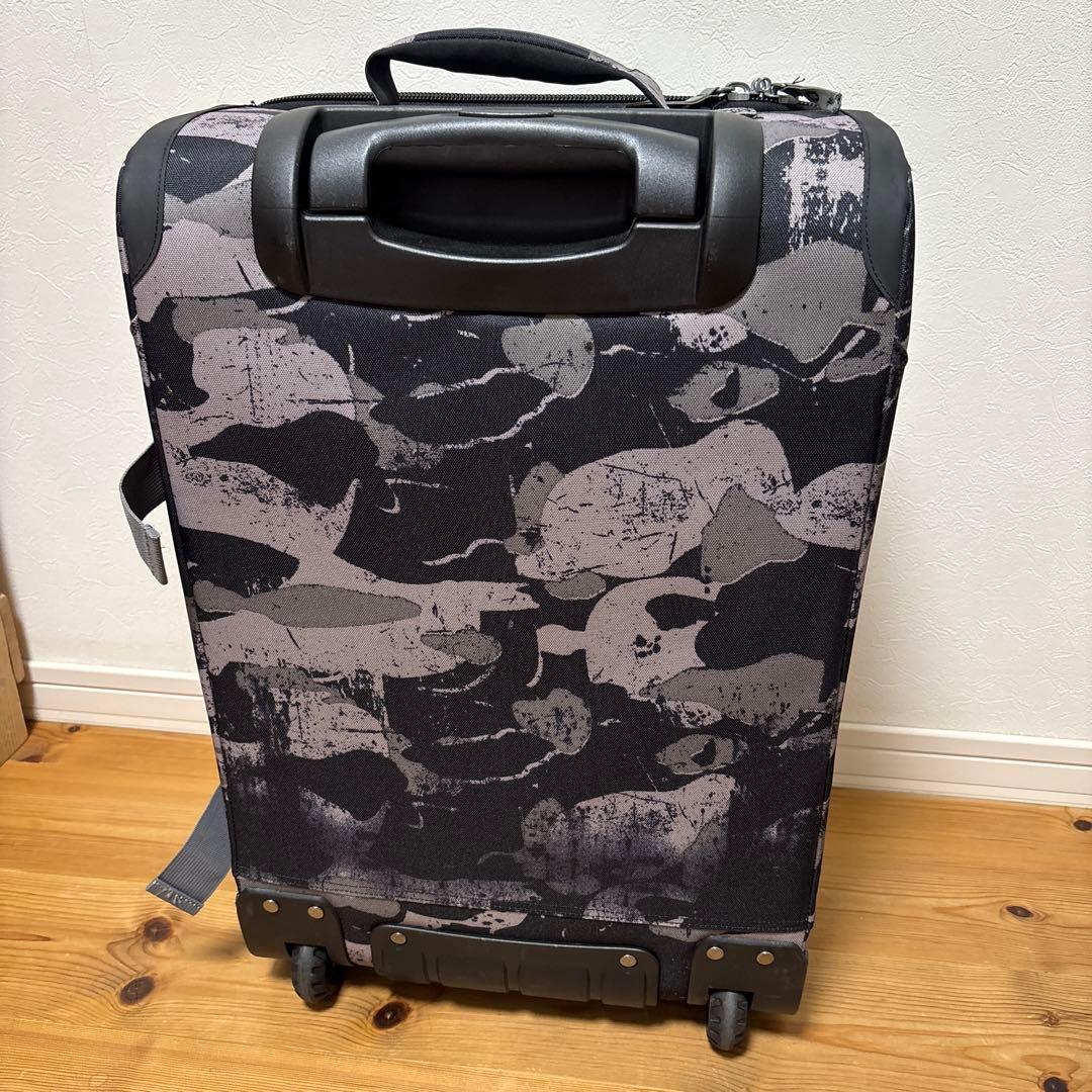 OAKLEY 迷彩柄 キャリーケース