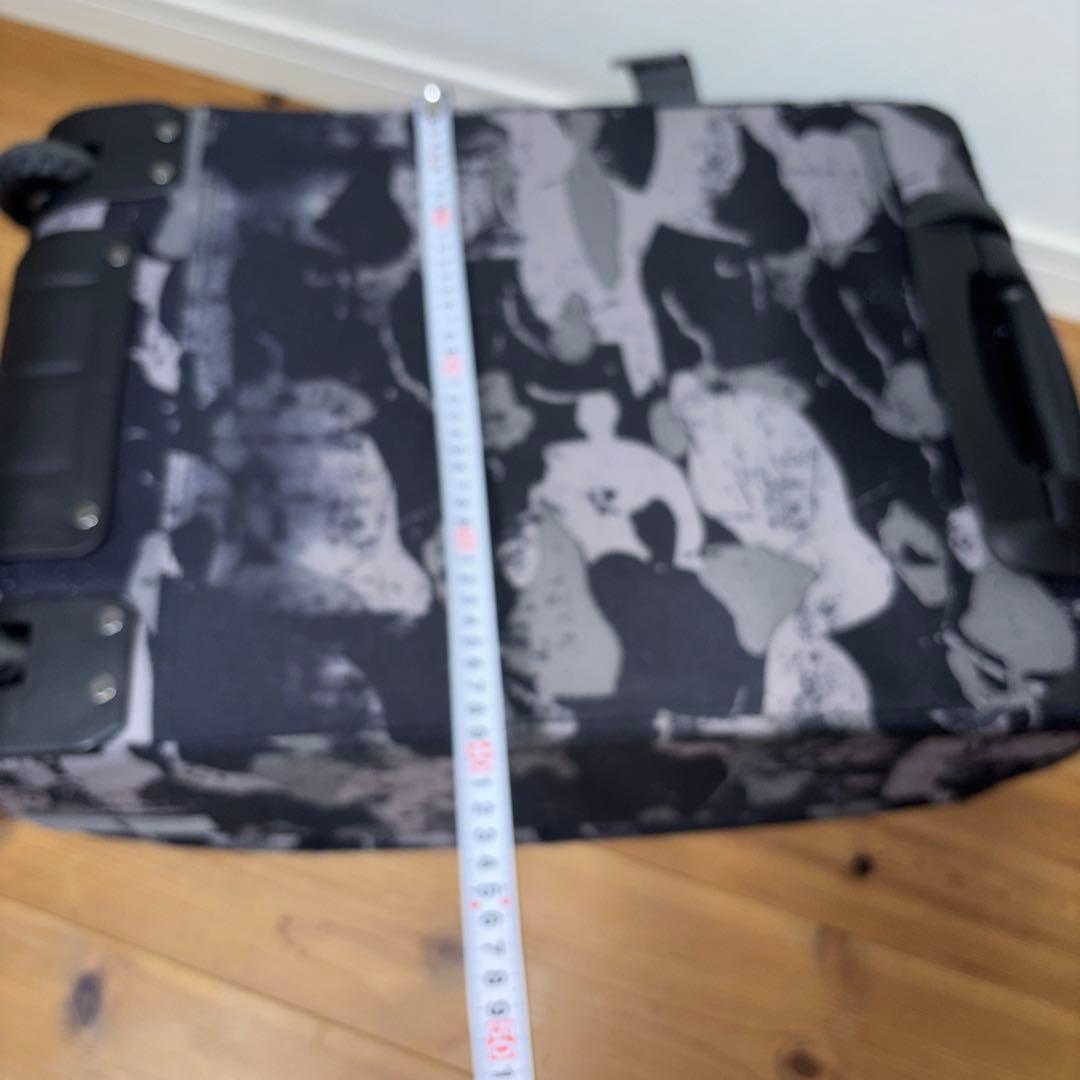 OAKLEY 迷彩柄 キャリーケース