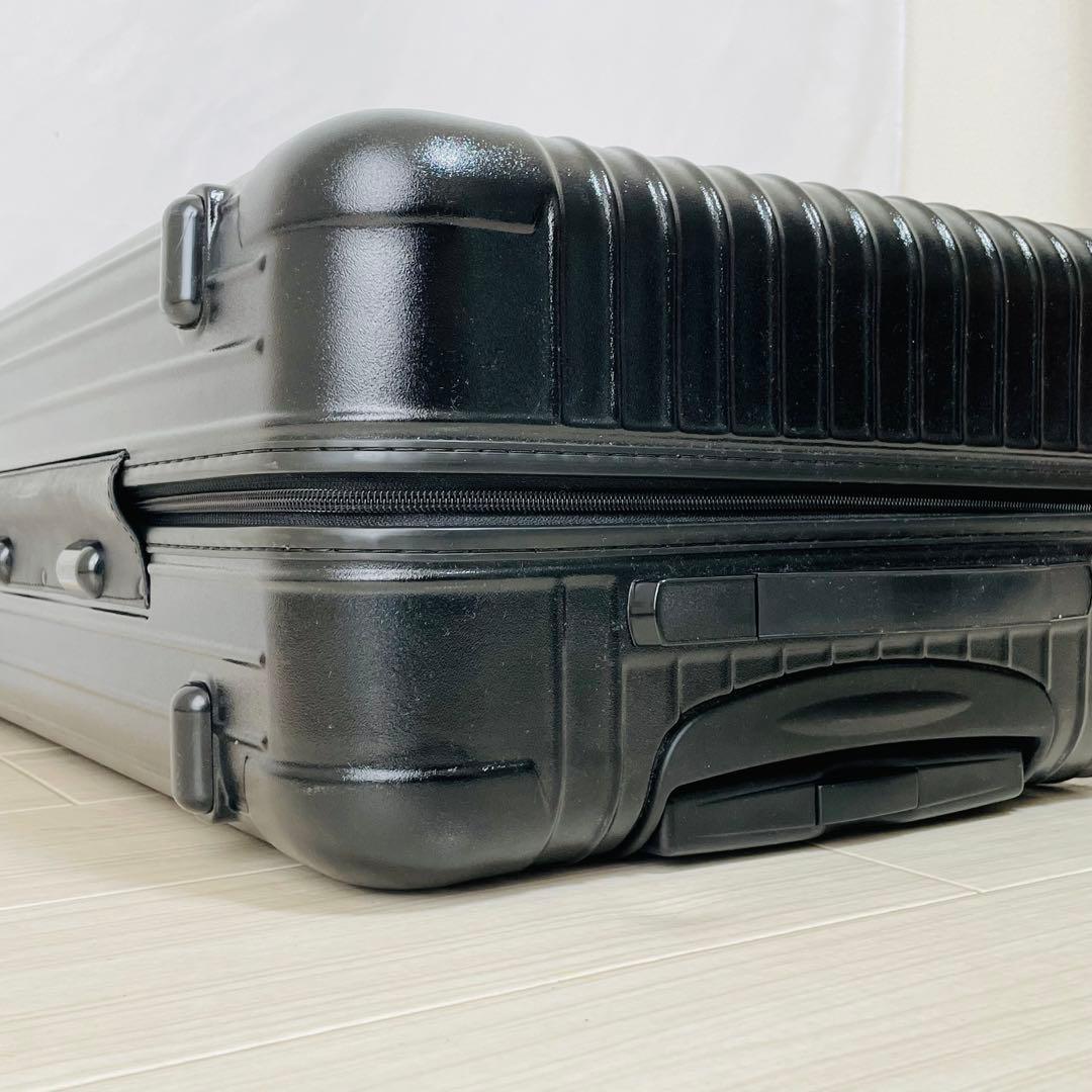 美品　リモワ　サルサ　63L 4輪　マットブラック　廃盤　Check-in M