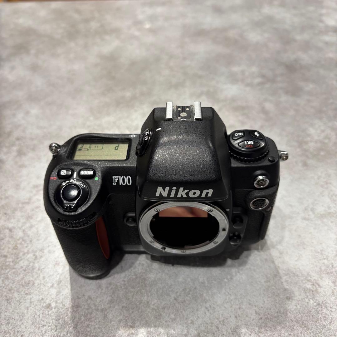 Nikon F100 フィルム一眼レフカメラ