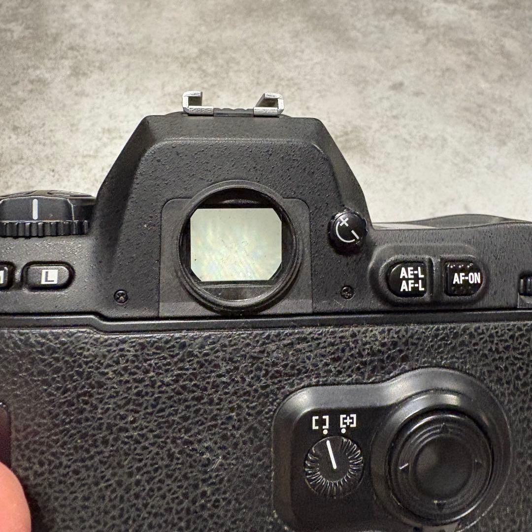 Nikon F100 フィルム一眼レフカメラ