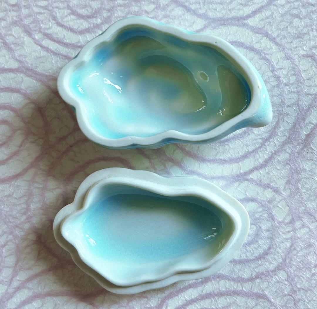 有田焼　雲流香合（青白磁）