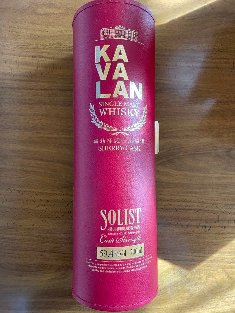 未開封 KAVALAN SOLIST シングルモルトウイスキー 700ml