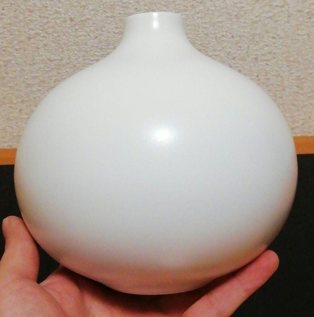 人間国宝　前田昭博作　白磁　花入　壺　共箱　略歴付　花瓶