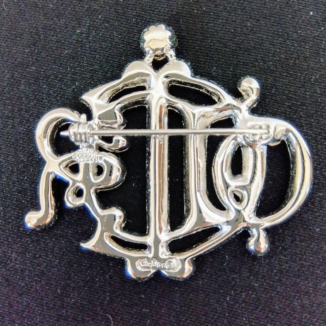 ディオールDIOR 旧ロゴ　エンブレム　ブローチ　ラインストーン