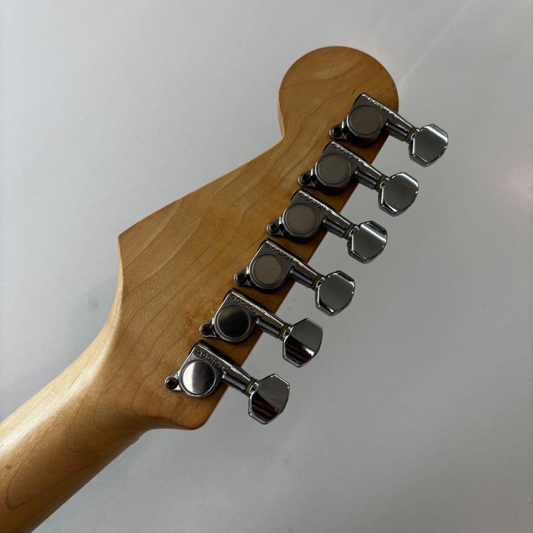 極美品希少モデル★Squier ストラトキャスター　シルバーシリーズ　ビンテージ