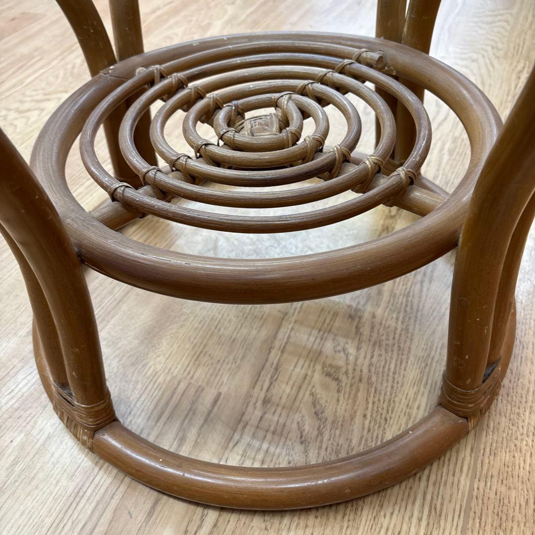 円形ガラス天板の木製テーブル アンティーク