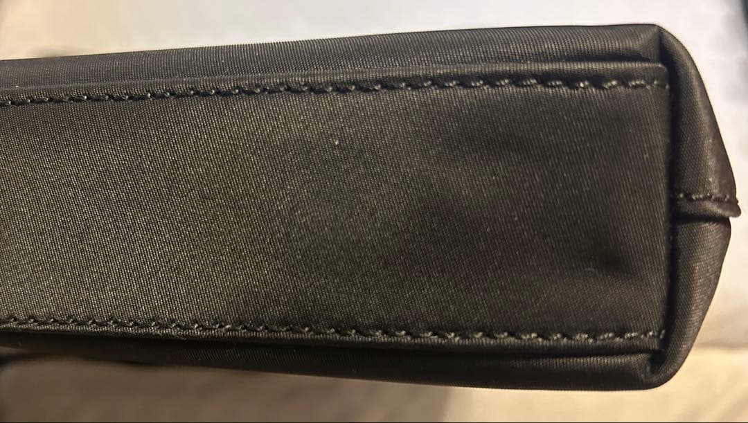 ケイトスペード　ショルダーバッグ　ナイロン　ブラック　スペード　ロゴ