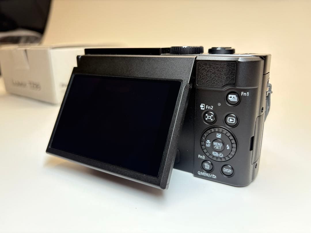 デジタルカメラ Panasonic DC-TZ99